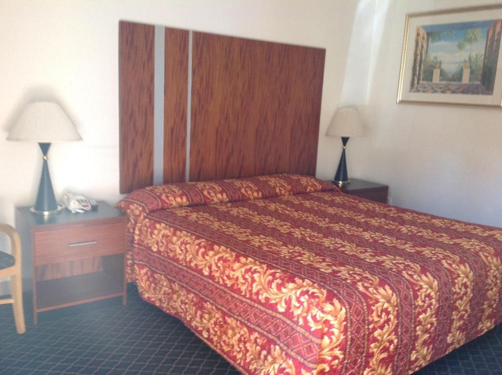 Riverside Inn & Suites Εξωτερικό φωτογραφία