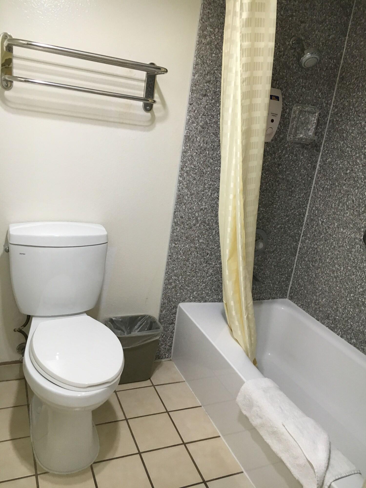 Riverside Inn & Suites Εξωτερικό φωτογραφία