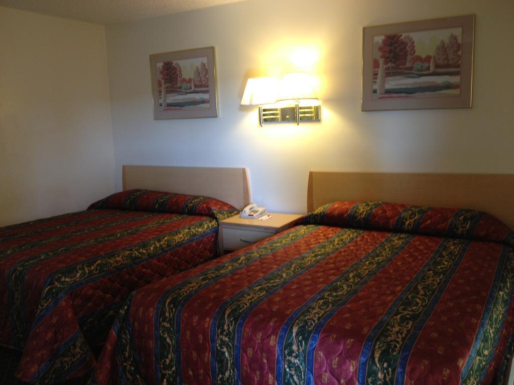 Riverside Inn & Suites Εξωτερικό φωτογραφία