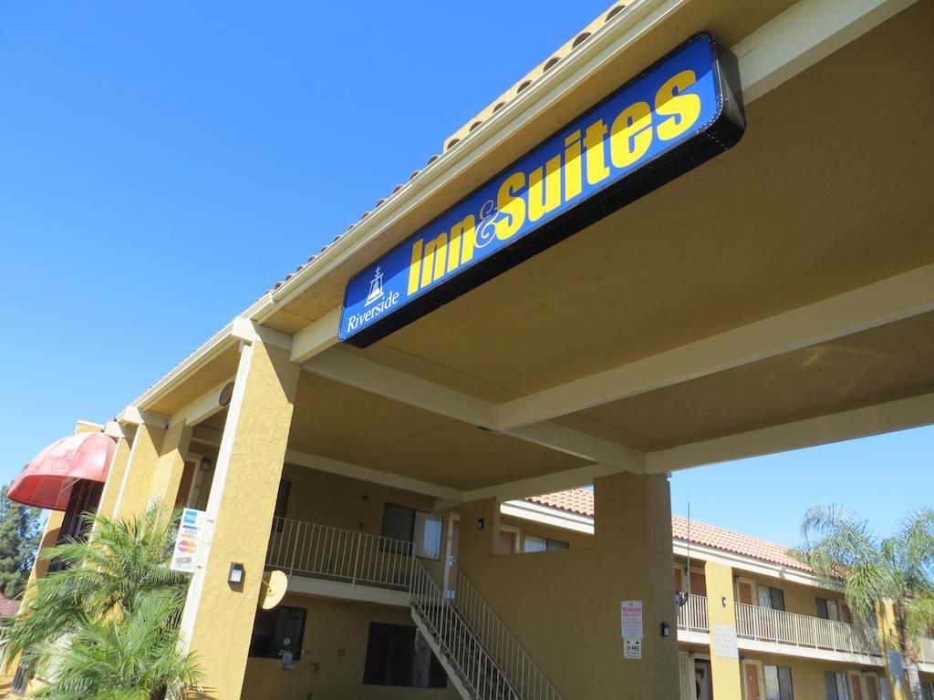 Riverside Inn & Suites Εξωτερικό φωτογραφία