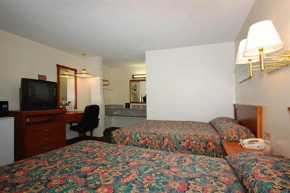 Riverside Inn & Suites Εξωτερικό φωτογραφία